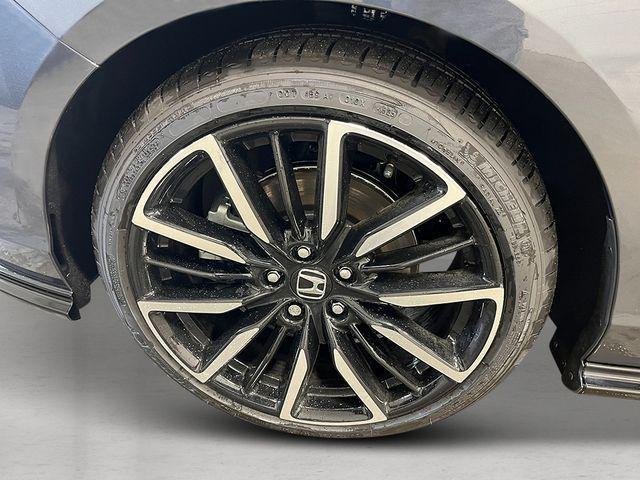 new 2026 Honda Accord Hybrid car, priced at $40,690