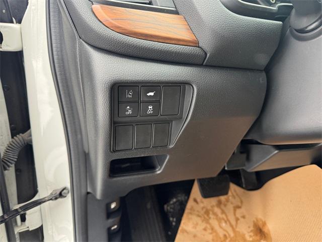 used 2017 Honda CR-V car, priced at $15,922