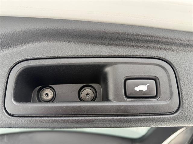 used 2022 Honda Pilot car, priced at $30,688