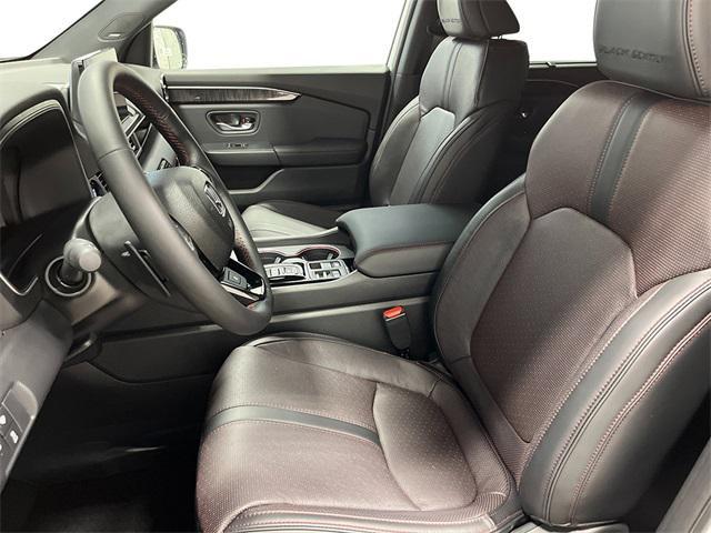 new 2025 Honda Pilot car, priced at $56,530