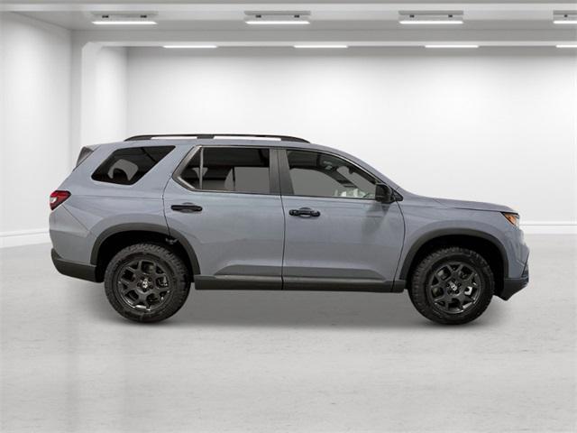 new 2025 Honda Pilot car, priced at $51,350