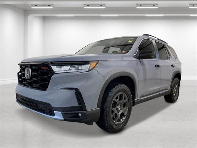 new 2025 Honda Pilot car, priced at $51,350