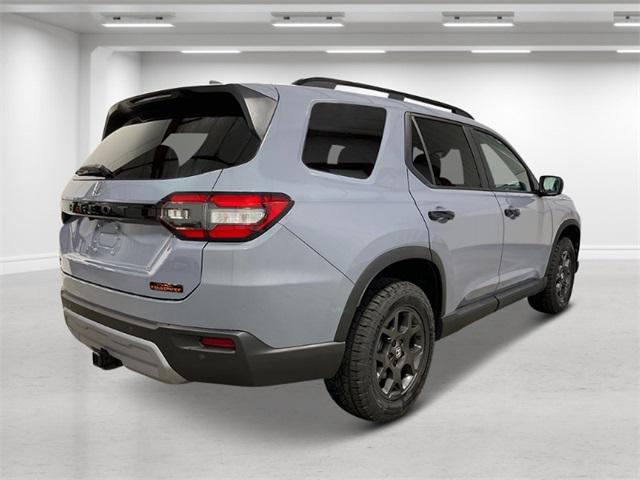 new 2025 Honda Pilot car, priced at $51,350