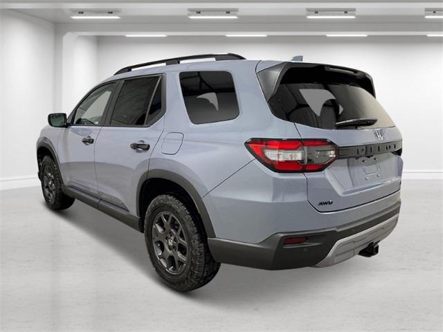 new 2025 Honda Pilot car, priced at $51,350