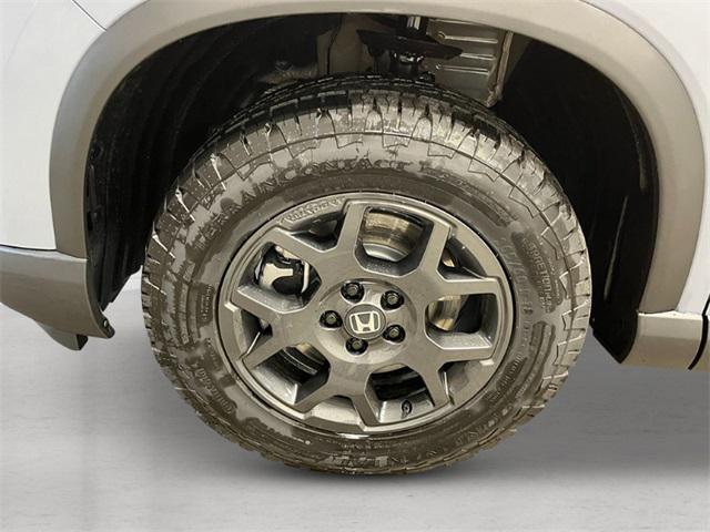 new 2025 Honda Pilot car, priced at $51,350