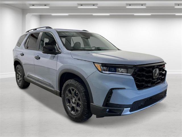 new 2025 Honda Pilot car, priced at $51,350