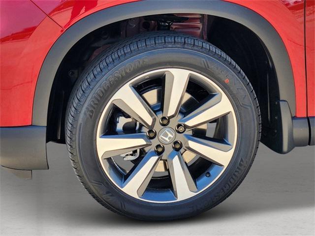 new 2025 Honda Pilot car, priced at $51,550