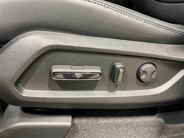 new 2025 Honda Pilot car, priced at $51,550