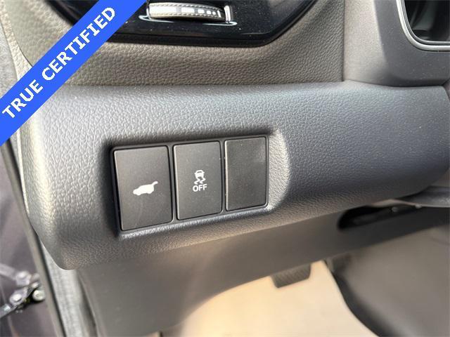 used 2025 Honda Pilot car, priced at $43,322