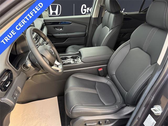 used 2025 Honda Pilot car, priced at $43,322