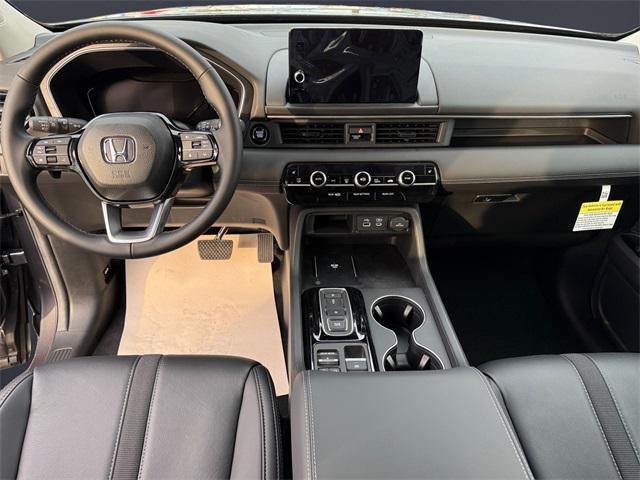 used 2025 Honda Pilot car, priced at $44,155