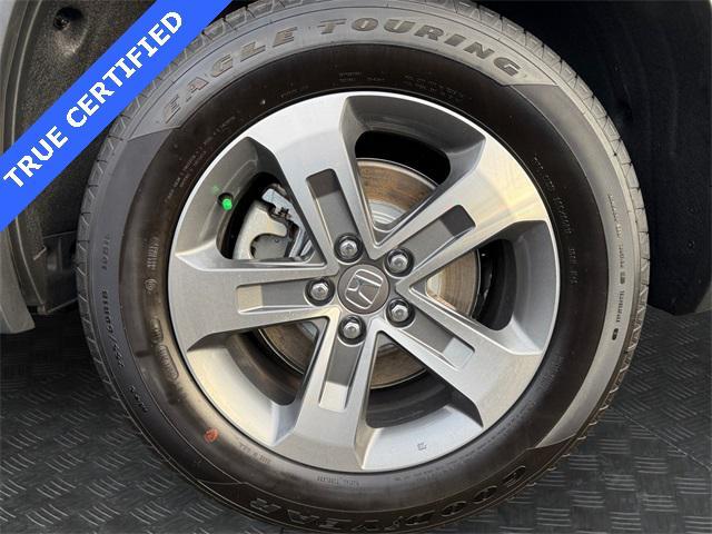 used 2025 Honda Pilot car, priced at $43,322