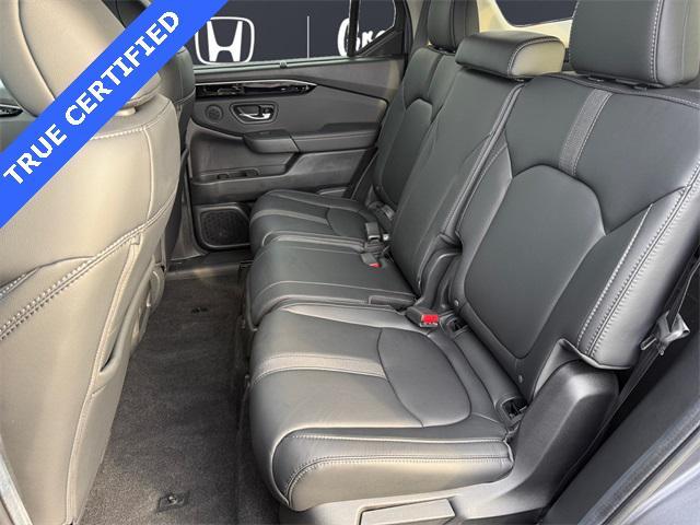 used 2025 Honda Pilot car, priced at $43,322