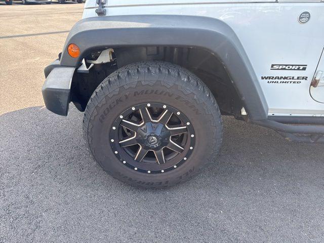 used 2015 Jeep Wrangler Unlimited car, priced at $12,686