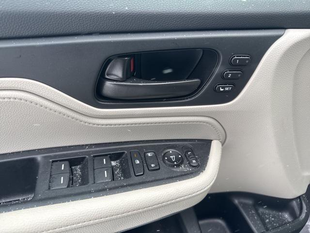 used 2025 Honda Odyssey car, priced at $37,411