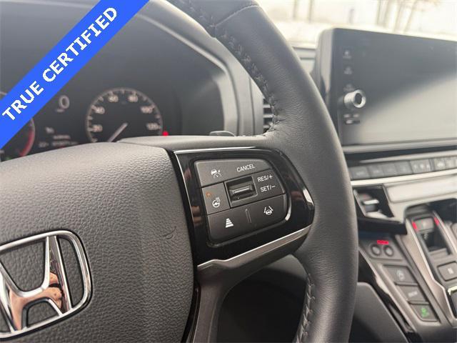 used 2025 Honda Odyssey car, priced at $45,922
