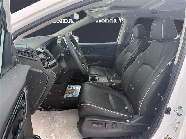 used 2025 Honda Odyssey car, priced at $45,522