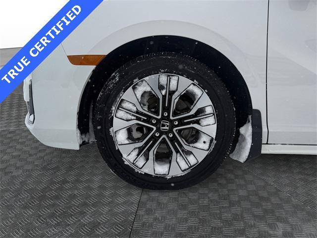 used 2025 Honda Odyssey car, priced at $45,922