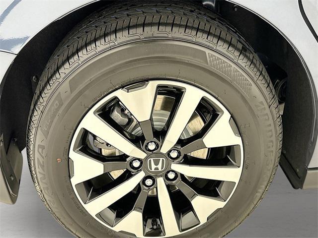 new 2026 Honda Odyssey car, priced at $44,655