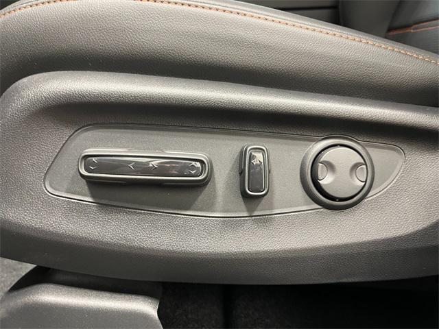 new 2026 Honda CR-V Hybrid car, priced at $41,675