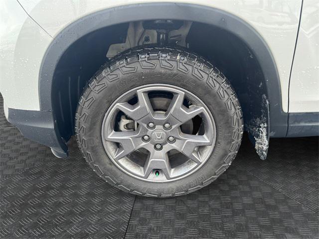 used 2024 Honda Passport car, priced at $37,555