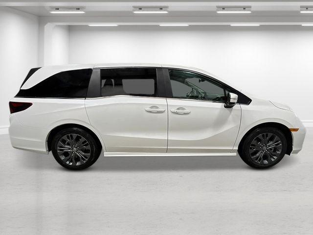 new 2026 Honda Odyssey car, priced at $49,445