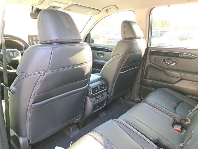 new 2026 Honda Pilot car, priced at $47,195