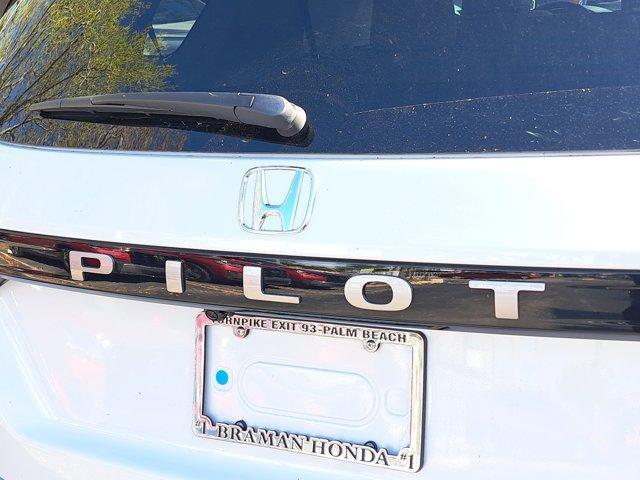 new 2026 Honda Pilot car, priced at $50,190