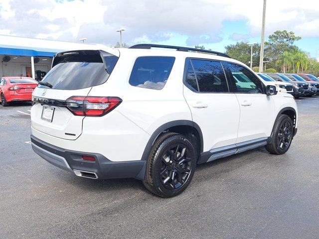 new 2025 Honda Pilot car, priced at $53,750