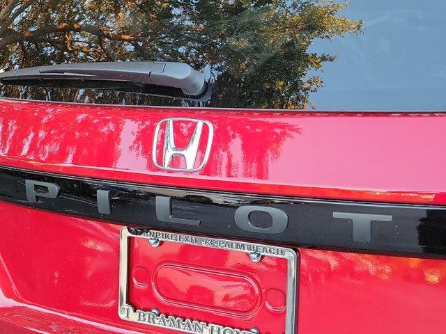new 2026 Honda Pilot car, priced at $45,542