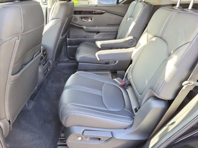 used 2024 Honda Pilot car, priced at $39,707
