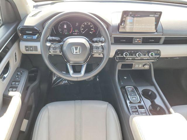 used 2024 Honda Pilot car, priced at $38,327