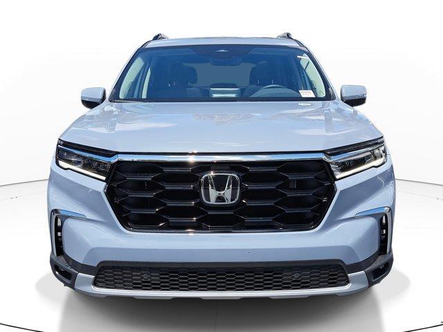 new 2025 Honda Pilot car, priced at $53,450