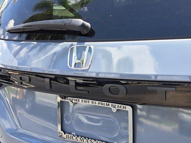 new 2025 Honda Pilot car, priced at $53,450