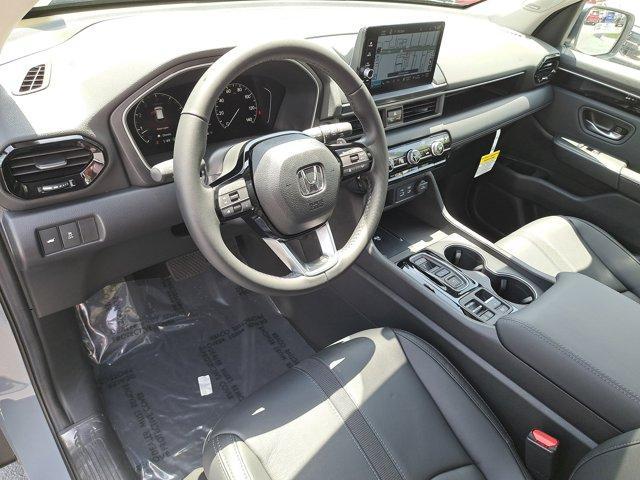 new 2025 Honda Pilot car, priced at $53,450