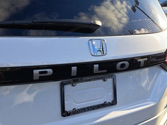new 2026 Honda Pilot car, priced at $46,445