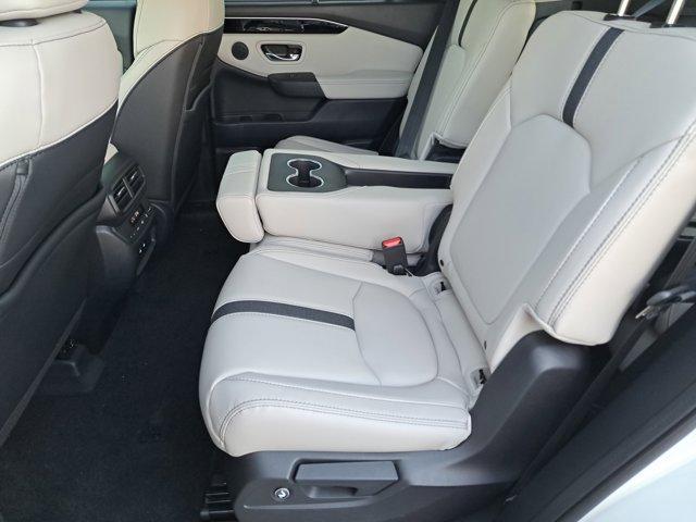 new 2026 Honda Pilot car, priced at $46,445