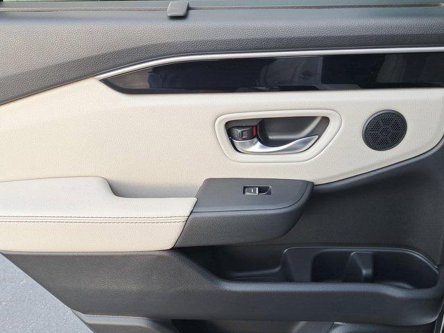 new 2026 Honda Pilot car, priced at $46,445