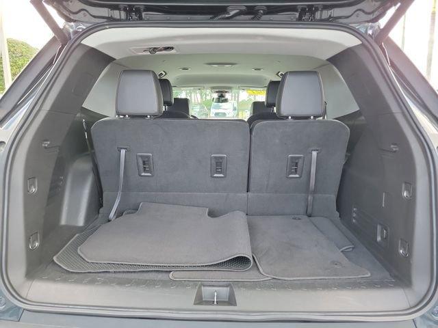 used 2021 Chevrolet Traverse car, priced at $27,187