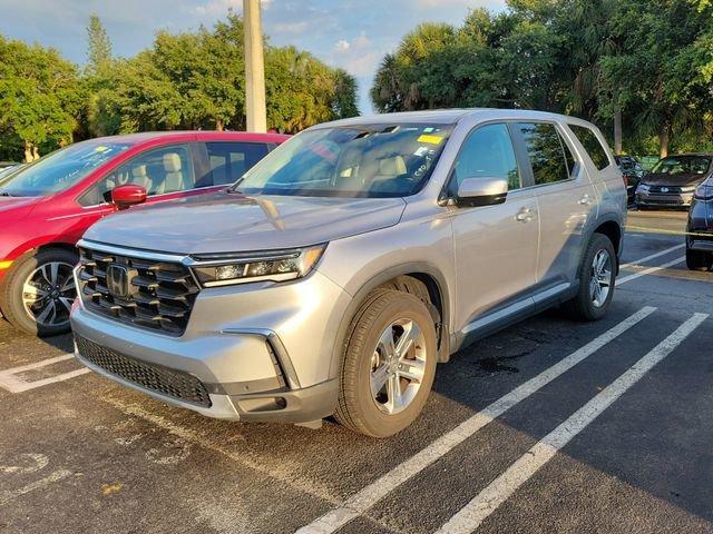 used 2024 Honda Pilot car, priced at $39,887