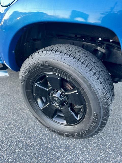 used 2007 Toyota Tacoma car, priced at $13,995