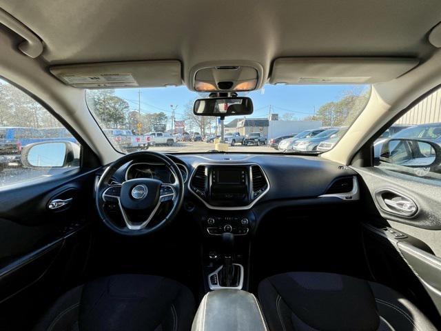 used 2015 Jeep Cherokee car