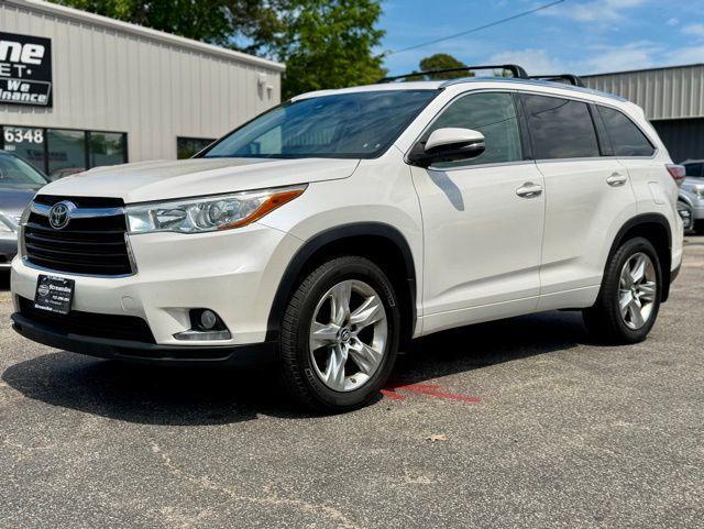 used 2016 Toyota Highlander car, priced at $13,995