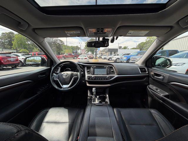 used 2016 Toyota Highlander car, priced at $13,995