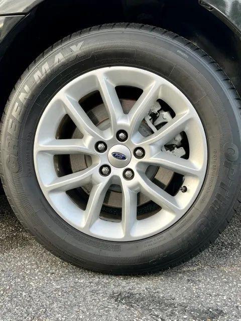 used 2015 Ford Taurus car, priced at $5,995