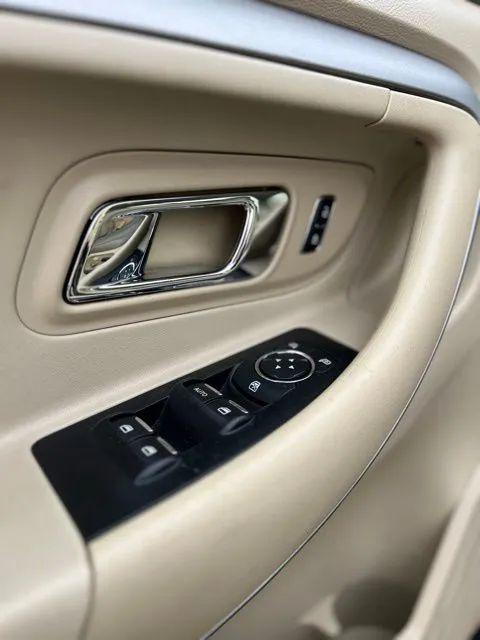 used 2015 Ford Taurus car, priced at $5,995