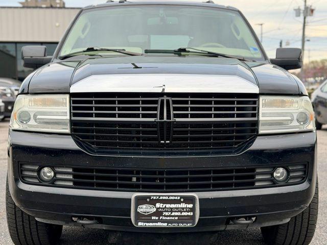 used 2008 Lincoln Navigator car, priced at $7,500