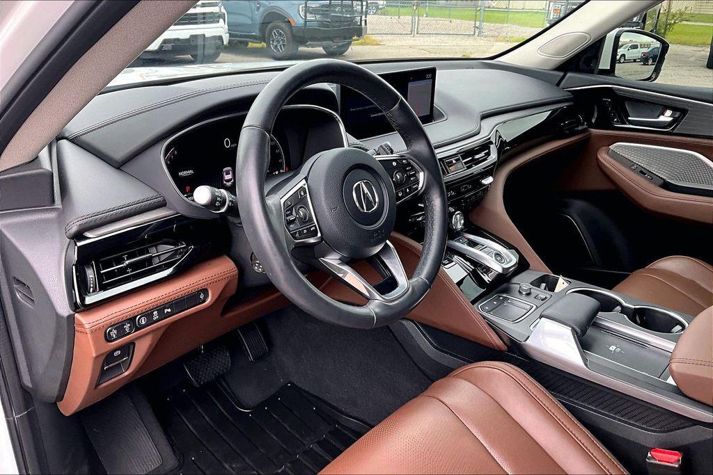 used 2024 Acura MDX car, priced at $50,399
