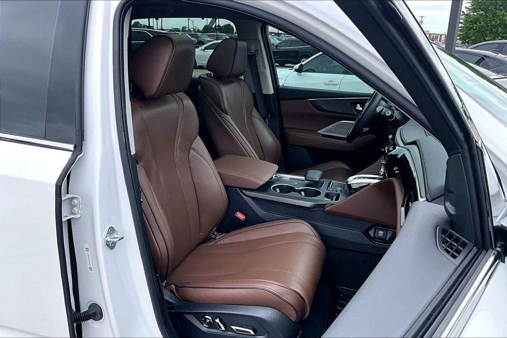 used 2024 Acura MDX car, priced at $50,399