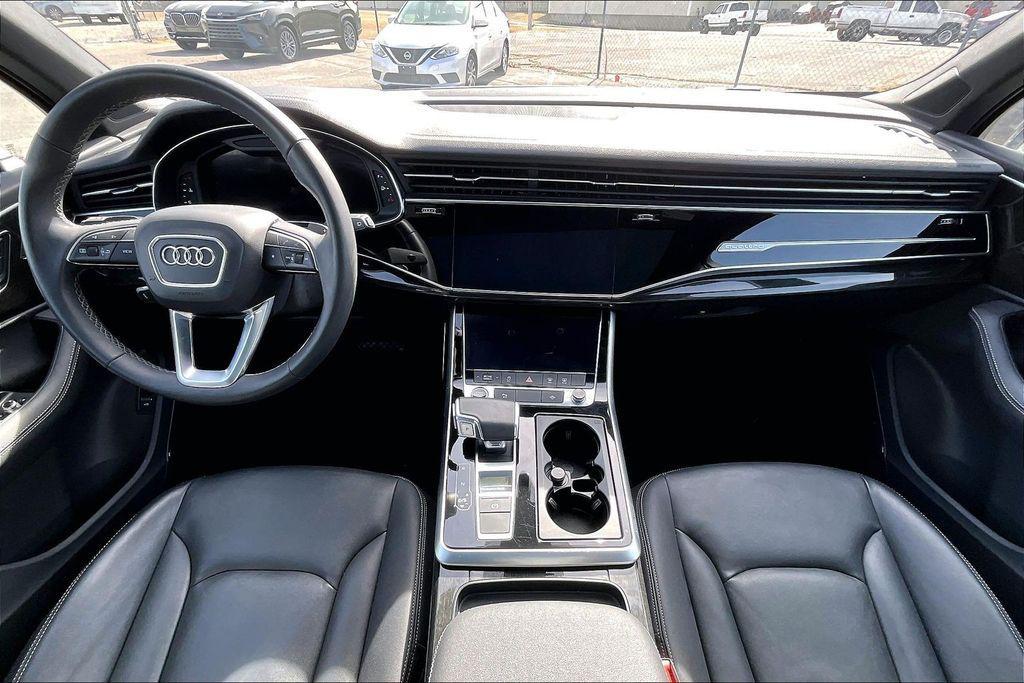 used 2025 Audi Q7 car, priced at $45,899